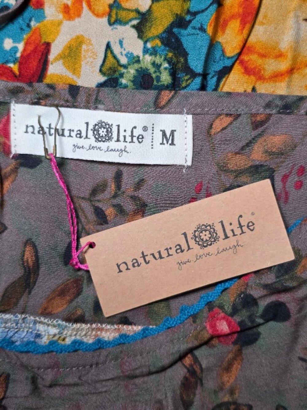 NWT Natural Life Gigi Mini Dress - Grey Orange Roses M - Picture 6 of 8